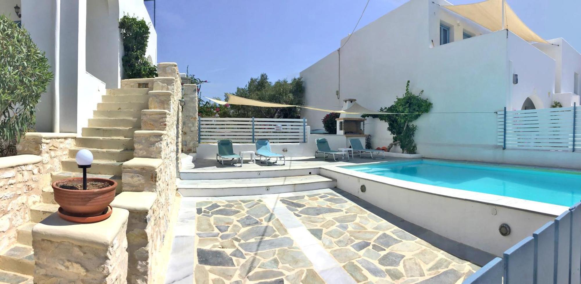 Villa Danae - Seaside Villa With Pool & Hot Tub Piso Livadi Exterior foto