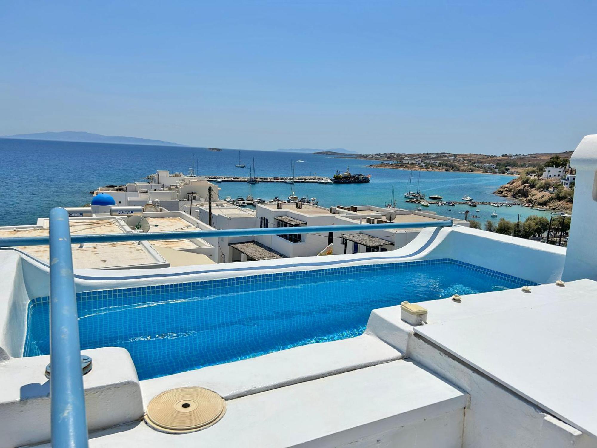 Villa Danae - Seaside Villa With Pool & Hot Tub Piso Livadi Exterior foto
